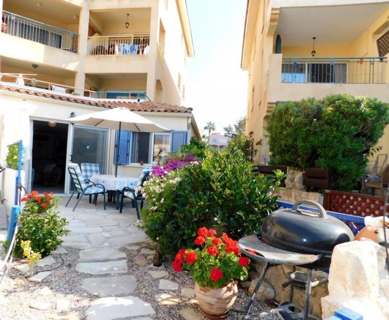 Beautiful Regina gardens Apartment Paphos Exterior foto